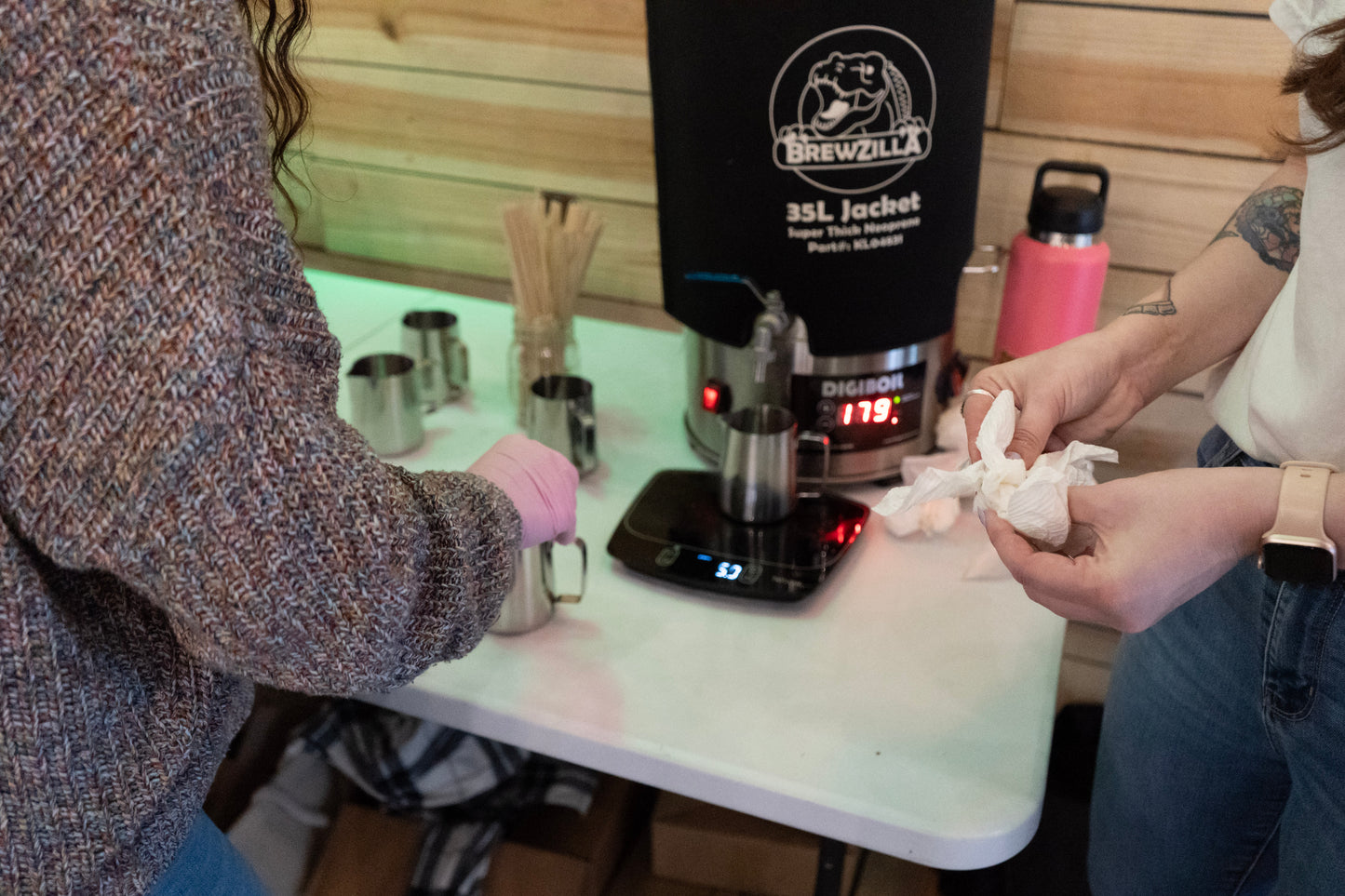 04/12/2026 Candle Making Workshop @ Liquid Noise Brewing Co