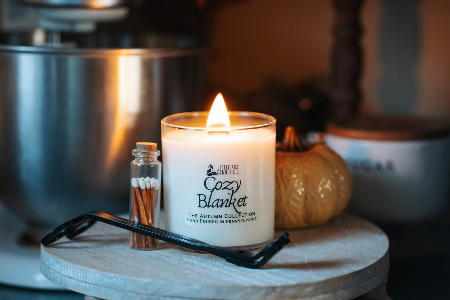 Cozy Blanket Wooden Wick Candle